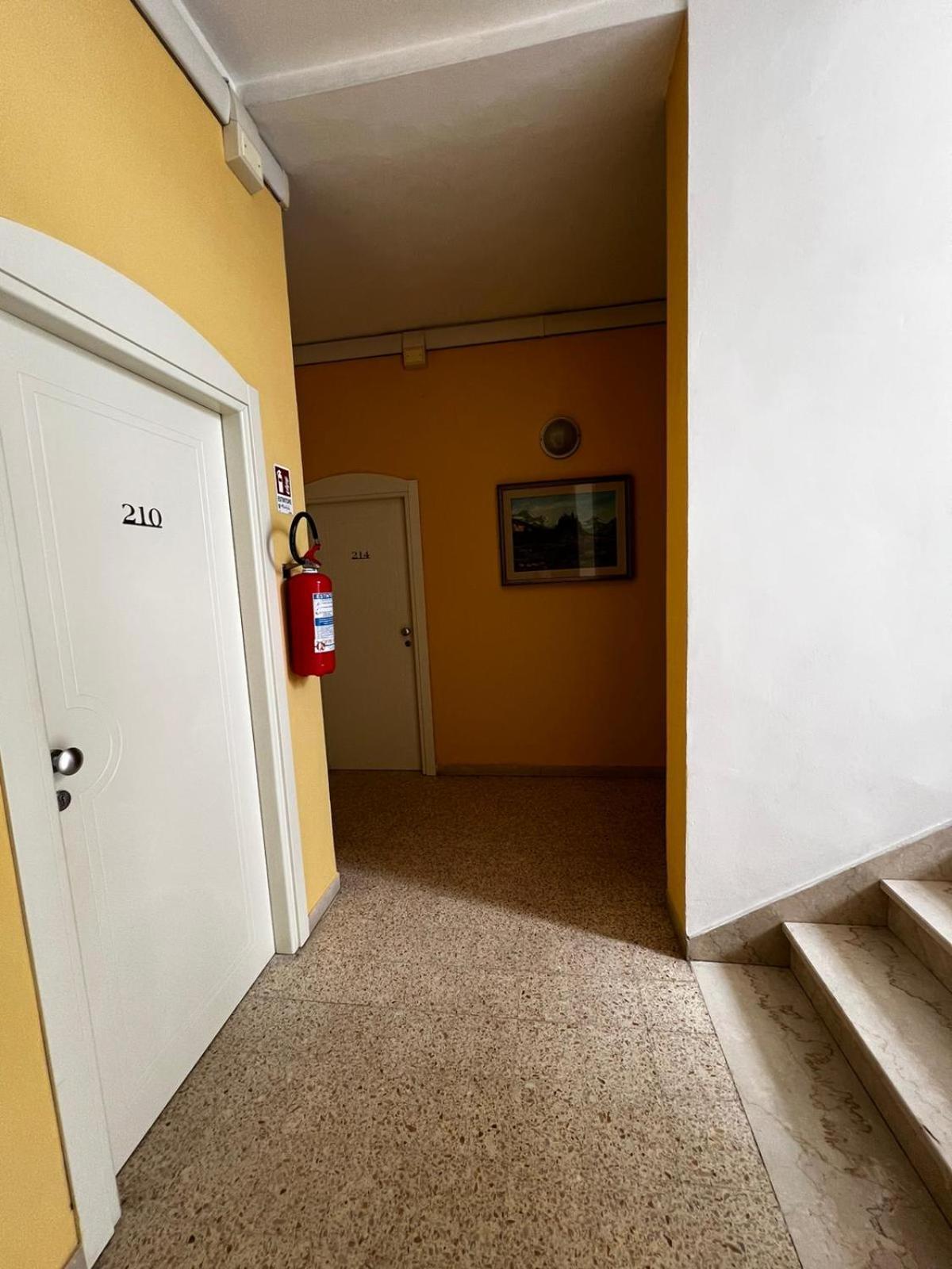 Hotel Till Rimini Esterno foto
