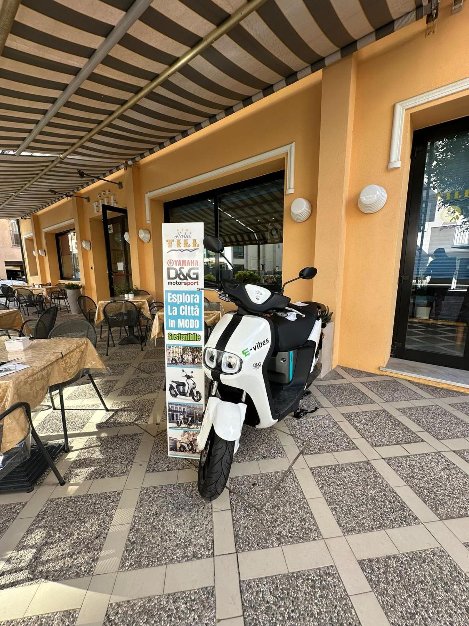 Hotel Till Rimini Esterno foto